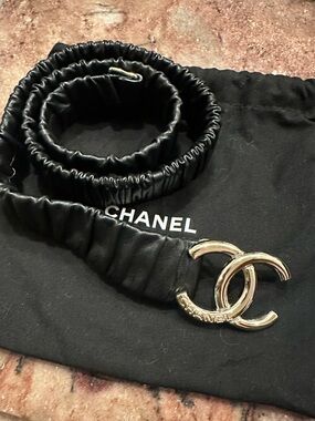 CHANEL Black Elastic Leather Belt with Gold CC Buckle